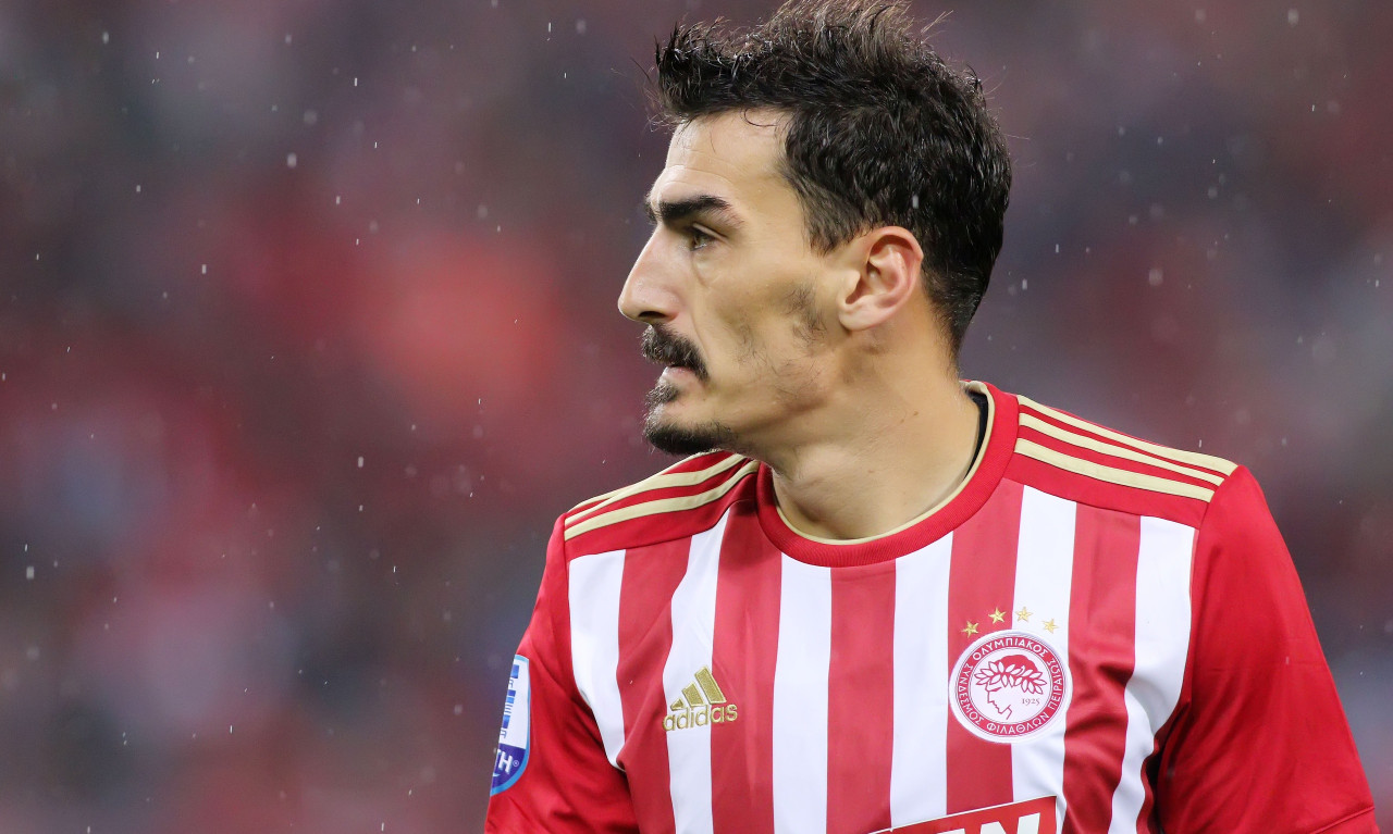 ΑΕΚ-Ολυμπιακός: Στο ΟΑΚΑ η «ερυθρόλευκη» αποστολή, αποδοκιμάστηκε ο Λάζαρος