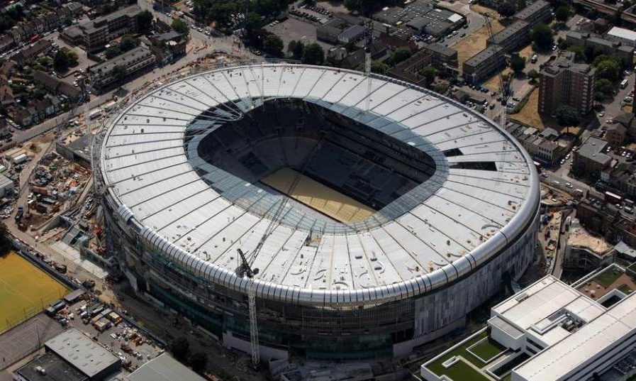 Αγγλία: Τα Χριστούγεννα στο νέο της γήπεδο η Τότεναμ (photos)