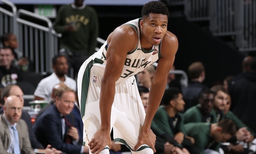 «Όργια» Αντετοκούνμπο με triple double (video)