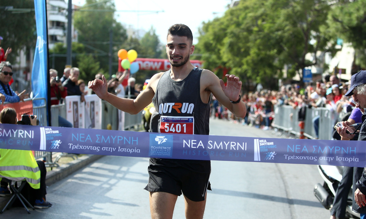 7000 δρομείς έτρεξαν στη Νέα Σμύρνη για τις χαμένες πατρίδες (photos)