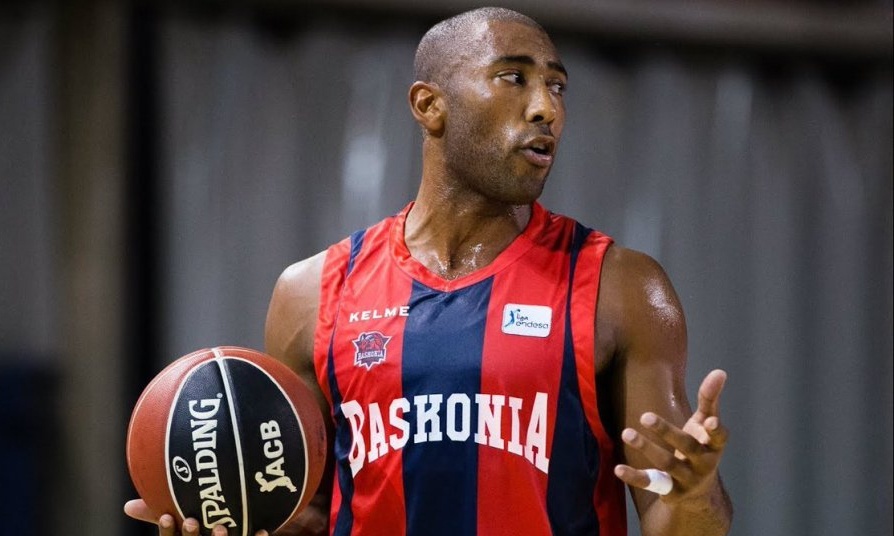 Μπασκόνια-Ολυμπιακός: Η εκτέλεση του Γκρέιντζερ από το κέντρο (video)