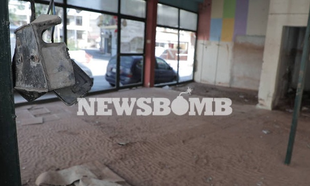 Οδοιπορικό του Newsbomb.gr στη Μάνδρα Αττικής: Οι κάτοικοι τρέμουν μια νέα πλημμύρα (pics+vids)