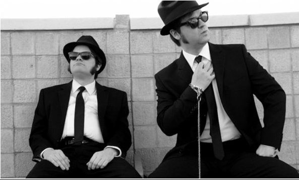 Φόρα γυαλιά ηλίου like a pro (για τους σωστούς λόγους)