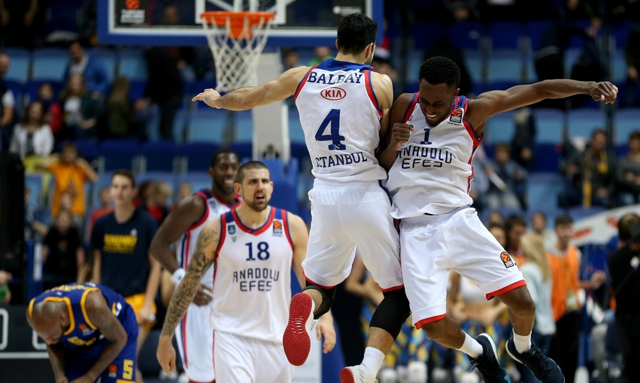 Το τρίποντο «μαχαιριά» του Μπαλμπάι στην Ρωσία (video)