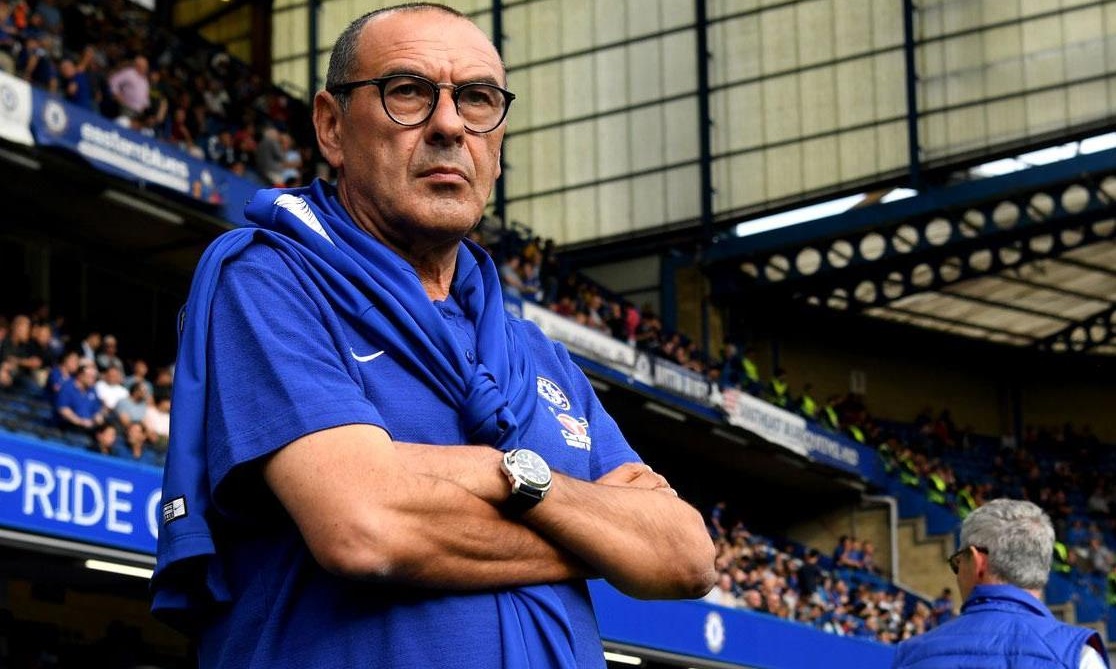 Σιχαμένος Σάρι, σκούπισε τις μύξες του στον Μουρίνιο (video)