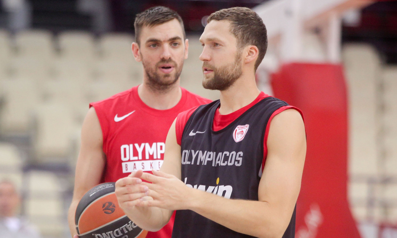 Ολυμπιακός: Στη δωδεκάδα ο Στρέλνιεκς