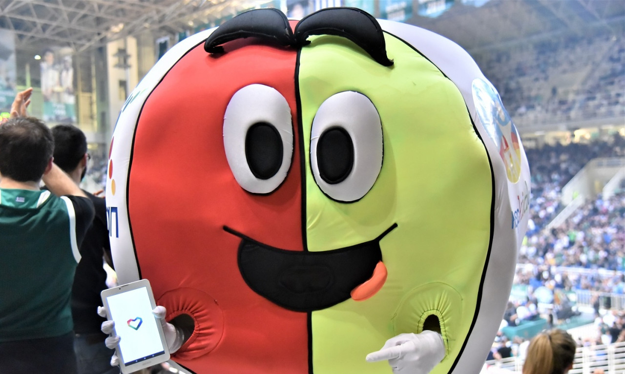 Η «ΚερKidα ΟΠΑΠ» ντύνεται στα χρώματα της «Ομάδας Προσφοράς»