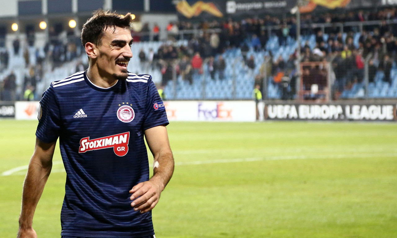 Ολυμπιακός-Απόλλων Σμύρνης: Με αυτόν τα είπε ο Λάζαρος πριν τη σέντρα (photo)