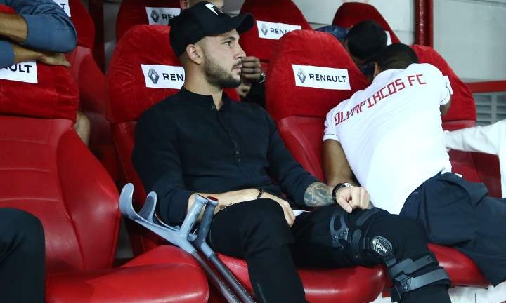 Ολυμπιακός-Απόλλων Σμύρνης: Στον πάγκο με πατερίτσες ο Γκερέρο (photos)