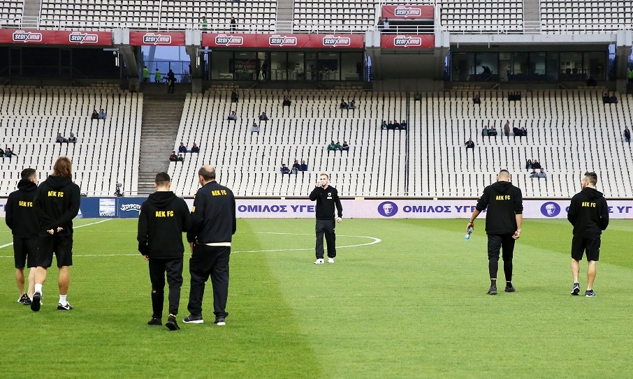 Παναθηναϊκός – ΑΕΚ: Βγήκαν και... αποδοκιμάστηκαν οι «κιτρινόμαυροι» (video)