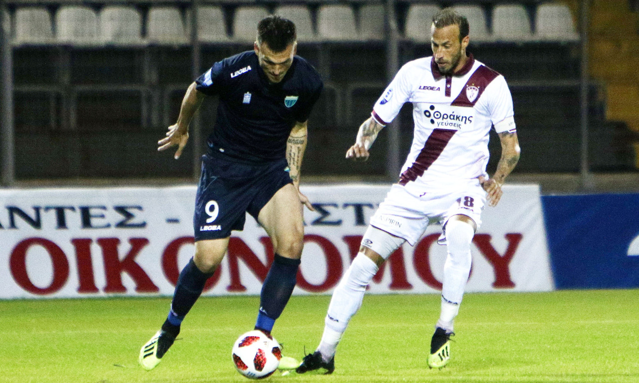 Λεβαδειακός-ΑΕΛ: «Βυσσινί» παράπονα πριν το τέλος του ημιχρόνου