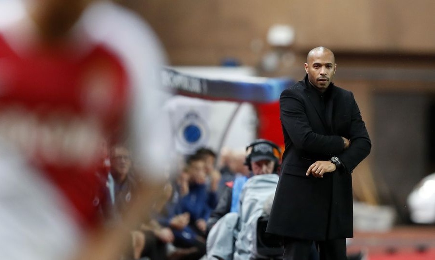 Απίστευτο: Φωτιά στο γήπεδο της Μονακό (video)