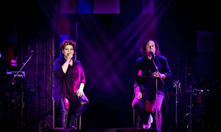 Βασίλης Παπακωνσταντίνου - Γιώτα Νέγκα: Μάγεψαν στην πρεμιέρα τους