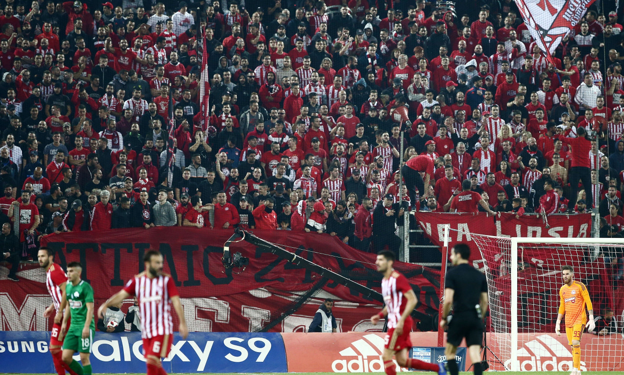 Ολυμπιακός-Παναθηναϊκός: Στήριξη… τέλος από τη Θύρα 7 (photos)