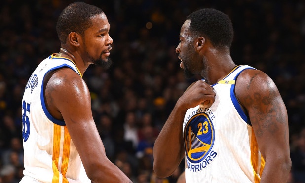 «Πλακώθηκαν» στα αποδυτήρια Ντουράντ και Γκριν! (video)