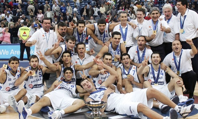 Μπάσκετ: Παίκτης της Χρυσής Εθνικής του 2005 στο τιμόνι του Κορωπίου!