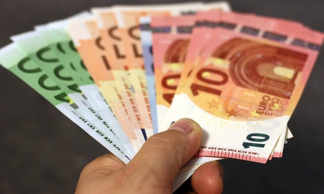 Κοινωνικό Μέρισμα: Δείτε πώς θα εισπράξετε έκτακτο επίδομα 400 ευρώ - Ποιοι επωφελούνται