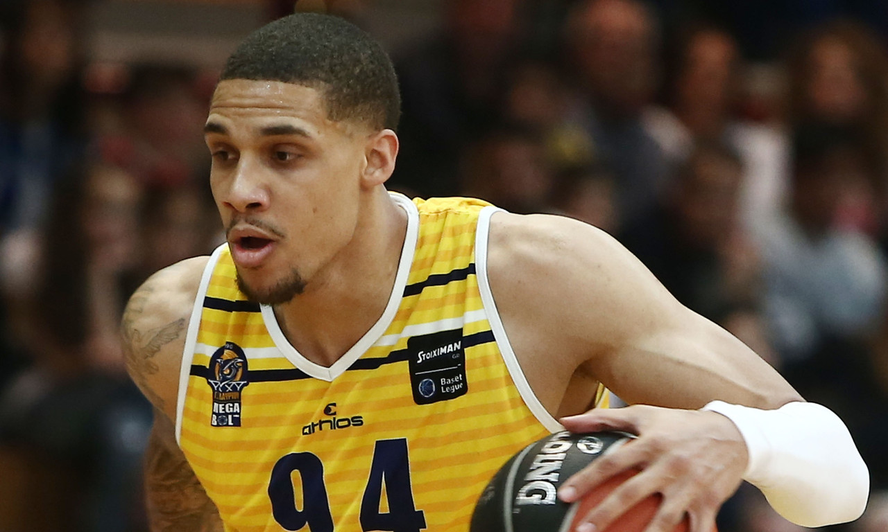 Η φυγή Μουρ έφερε την... «άνοιξη» για την Σαράτοφ (photo)