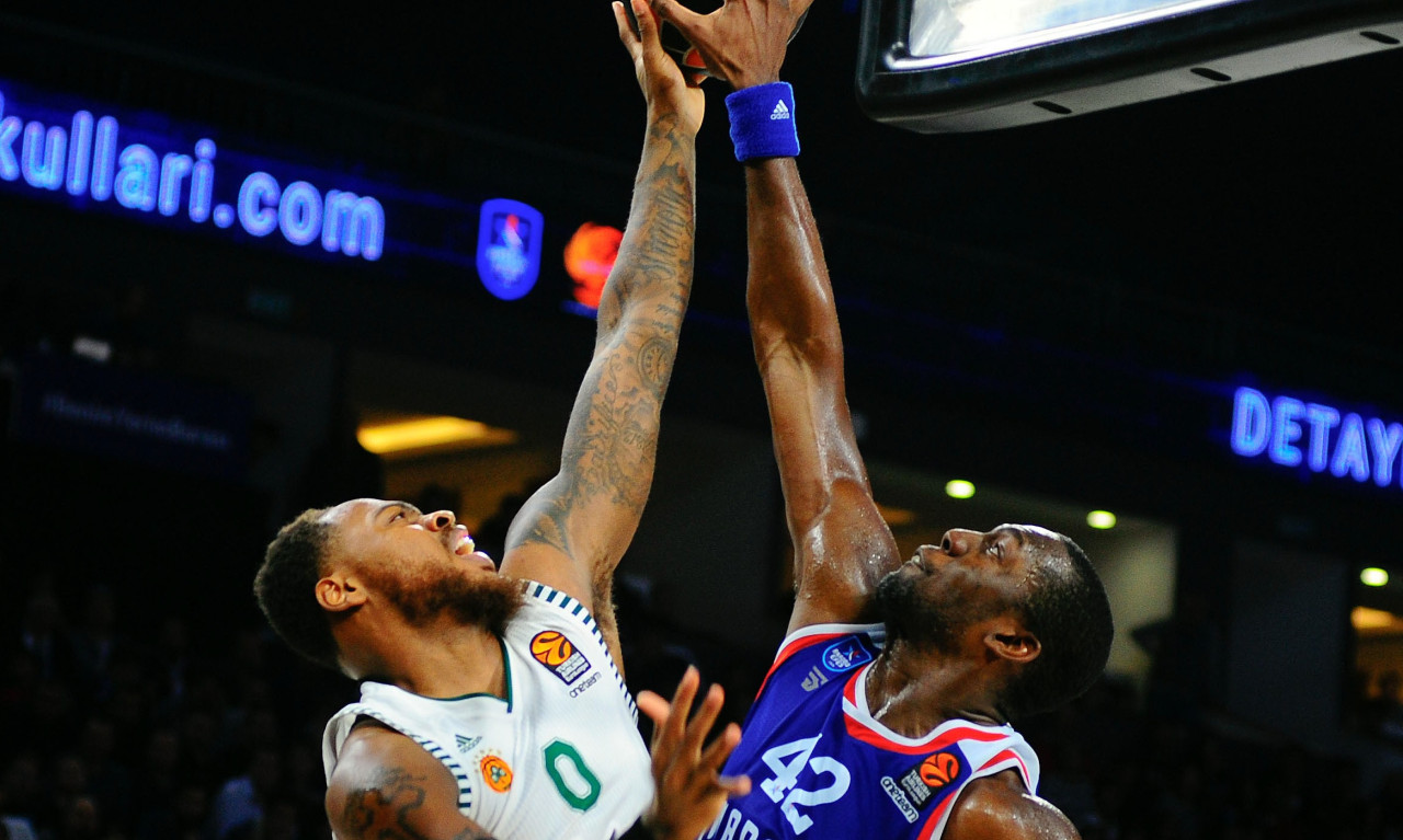 Ντάνστον: «Μπερδέψαμε τον Παναθηναϊκό στην επίθεση»