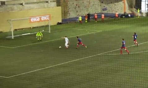 Μυθικό γκολ με ραμπόνα από 13χρονο (video)