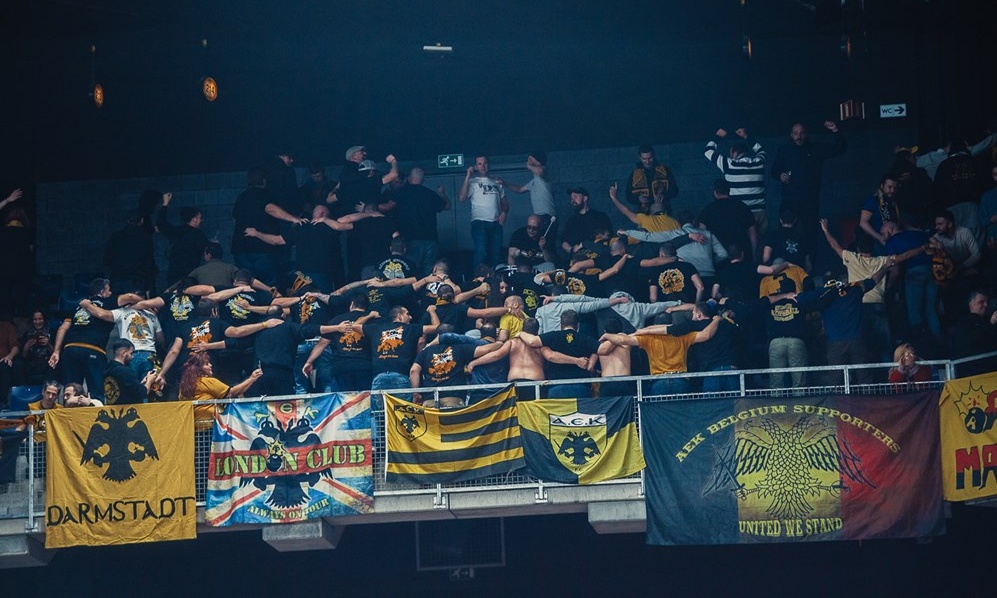 ΑΕΚ: Στα εκτός έδρας έχει... «κιτρινόμαυρο» πάρτι στις εξέδρες (pics)