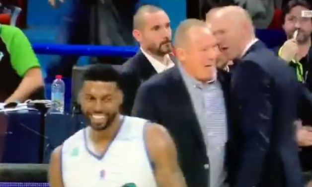 Απίστευτα πράγματα στη Γαλλία! Πιάστηκαν στα χέρια προπονητές (video)