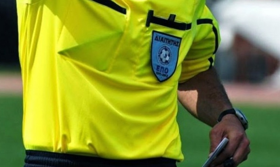 Σοκαριστικό: Παίκτες ξυλοκόπησαν διαιτητή στη Χαλκιδική για ένα πλάγιο άουτ!