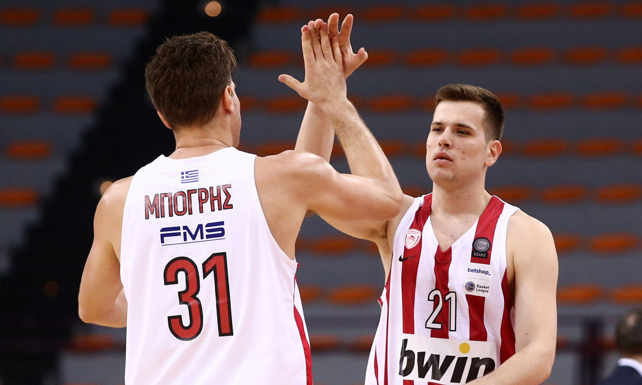 Ολυμπιακός: Έπαιξε μετά από 358 ημέρες ο Αγραβάνης (photos)