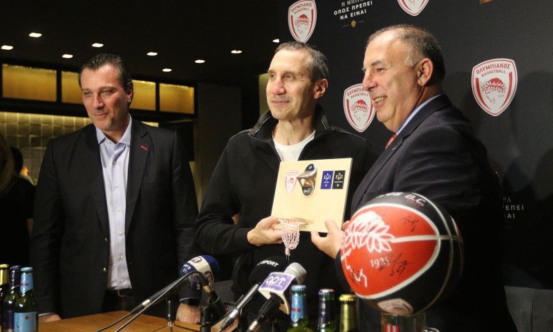 Ολυμπιακός: Χαλάρωσαν με… μπίρα μετά τον Πανιώνιο (videos+photos)