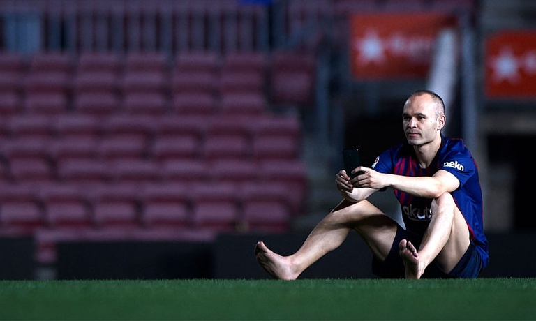 Συγκλονίζει ο Ινιέστα: «Ευχόμουν να έρθει η νύχτα για να πάρω το χάπι» (video)