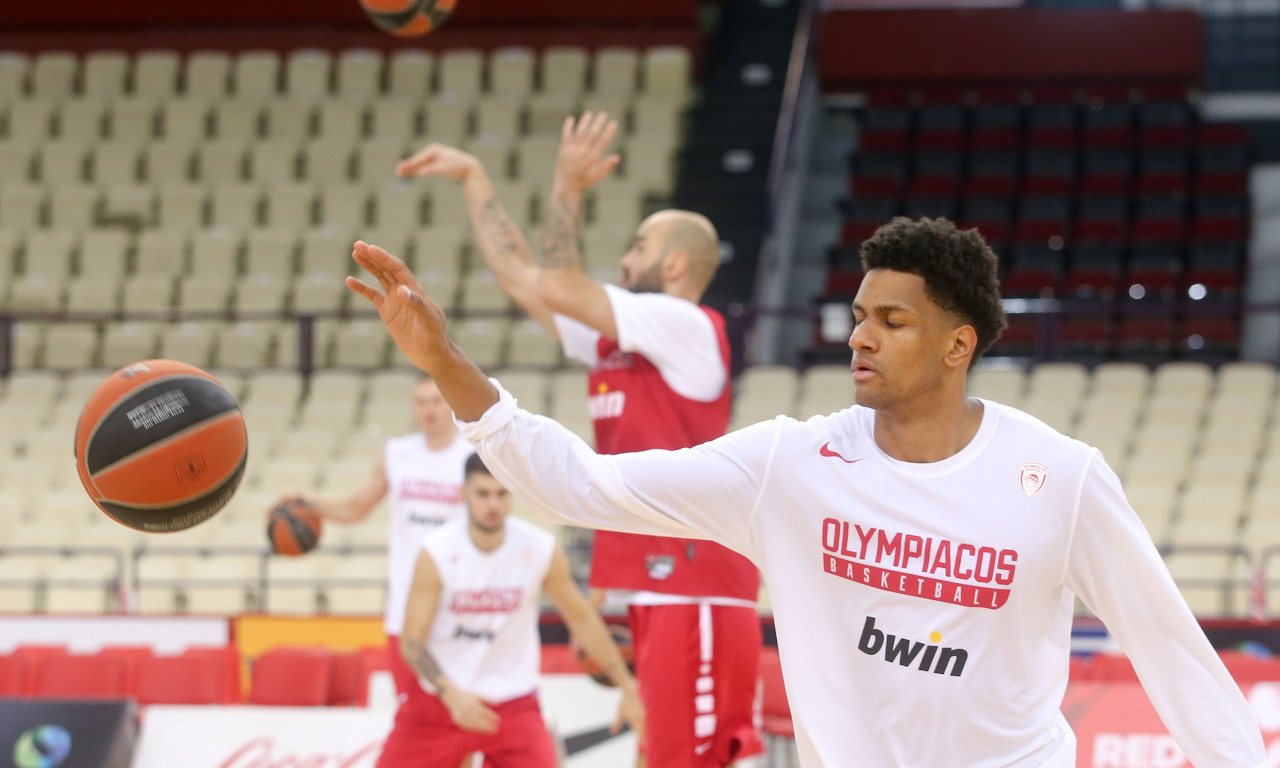 Ολυμπιακός: Δεν προπονήθηκε ο Τουπάν, το… παλεύει για Μπούντουτσνοστ