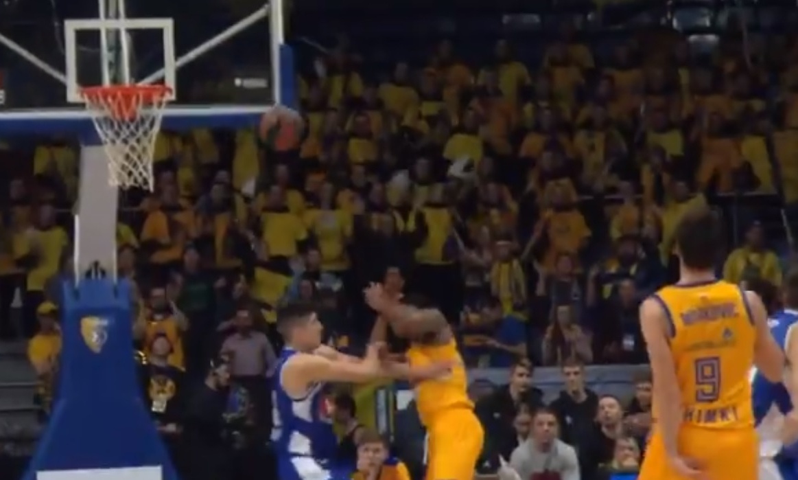 Τα πιο… περίεργα καλάθια στην ιστορία της Euroleague! (videο)