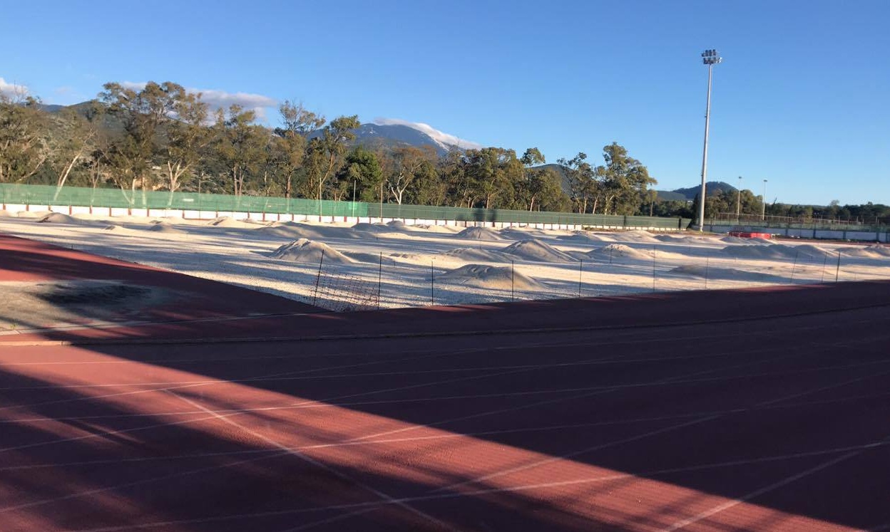 Απίστευτο: Στα γήπεδα της Κεφαλονιάς ψάχνουν… τέρματα (video)