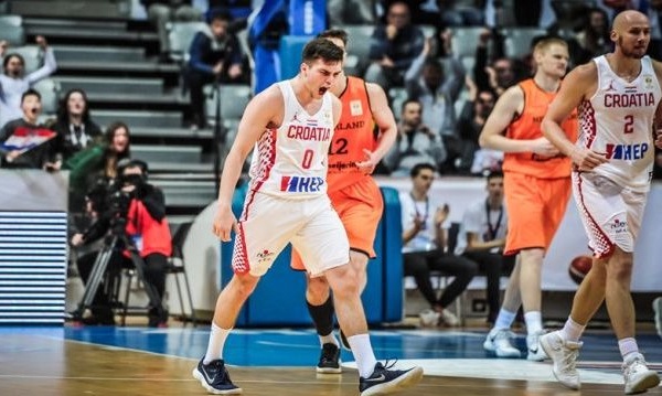 Οι έδρες τον πρώτο λόγο στα «παράθυρα»