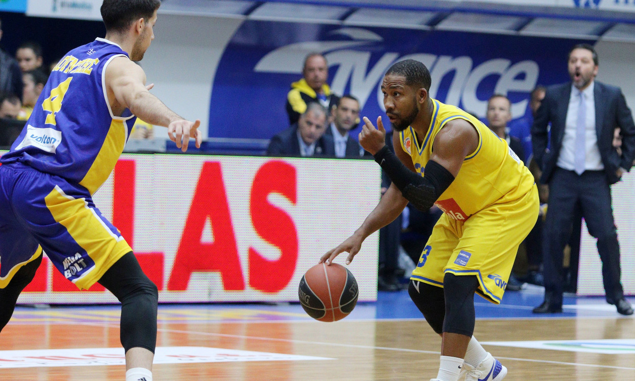 Περιστέρι: Αυτός είναι ο αντι-Κλαρκ (video+photo)