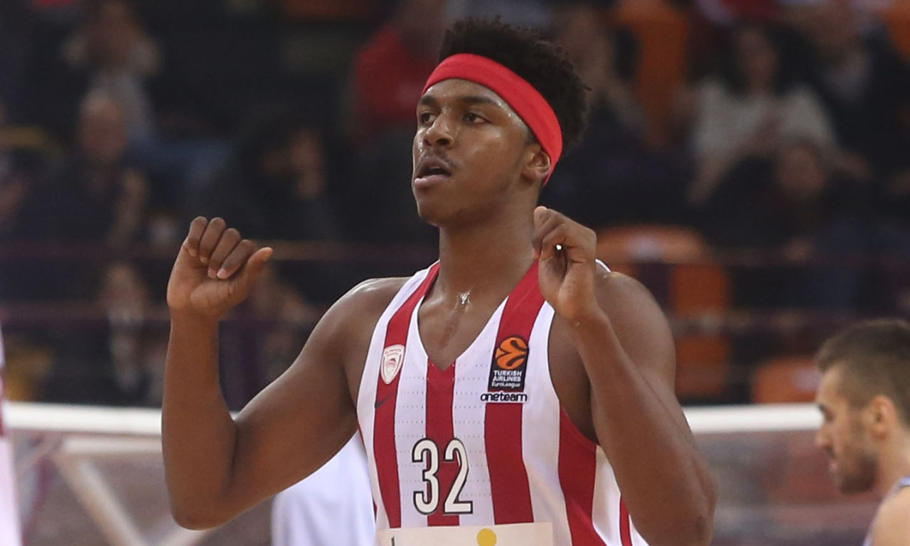 ΛεΝτέι βγαλμένος από… video game! Έκανε ρεκόρ στην ιστορία του Ολυμπιακού! (photo&video)