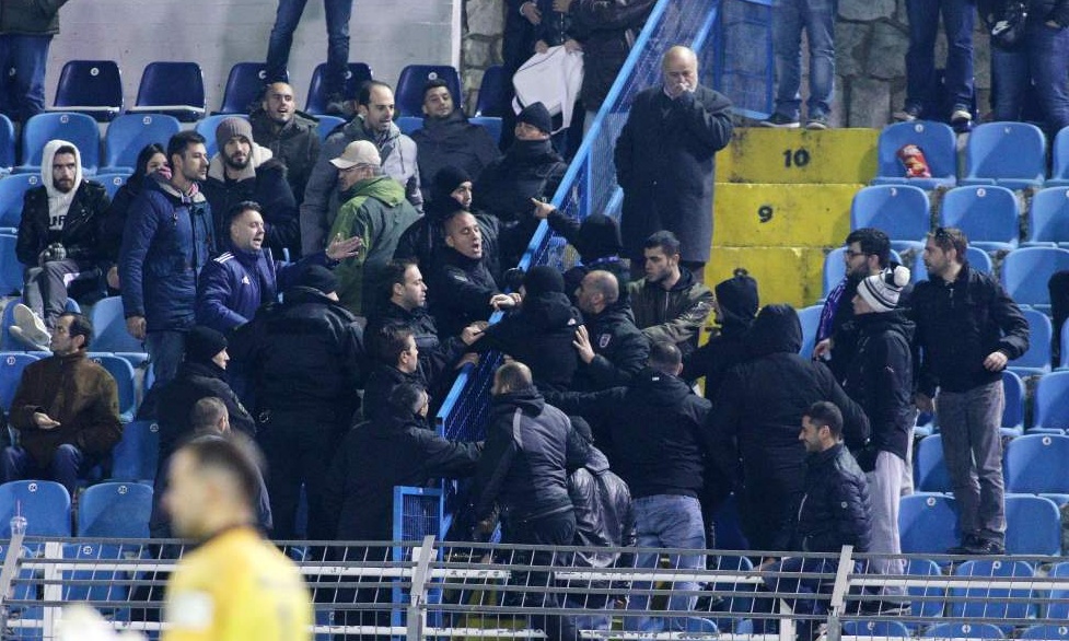 Ένταση και προσαγωγές μετά το Λαμία-ΠΑΟΚ (video, photos)
