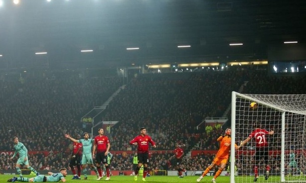 Απλά δεν υπάρχει η γκέλα του Ντε Χέα (video)