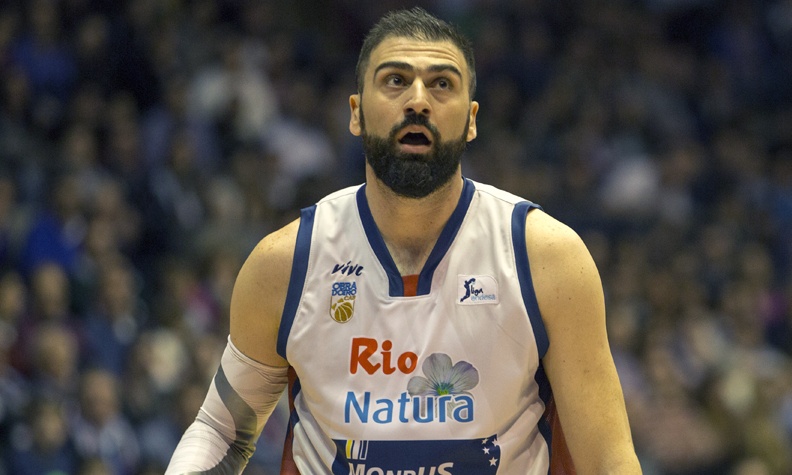 Το σόου του «ασταμάτητου» Βασιλειάδη (video)