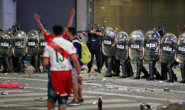 Ρίβερ-Μπόκα: Επεισόδια στη Μαδρίτη (vid)