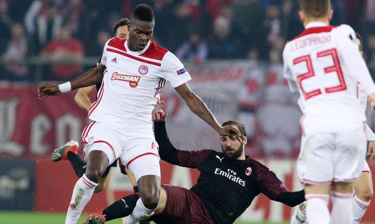 Ολυμπιακός-Μίλαν: Το γκολ του Σισέ που ξεσήκωσε το «Γ. Καραϊσκάκης» (video)