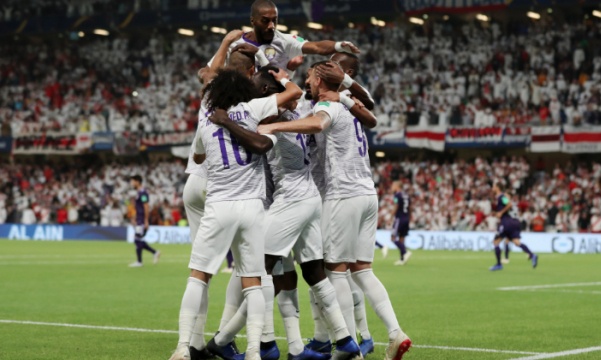 O Μπεργκ έβγαλε νοκ άουτ τον... Σκόκο και πήγε τελικό! (videos)