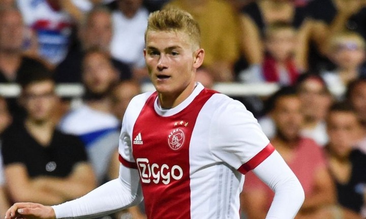 Αφήνει Ντε Λιχτ η Μπαρτσελόνα