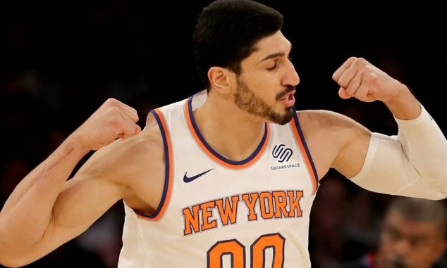 NBA: Στο πνεύμα των γιορτών ο Καντέρ (vid)