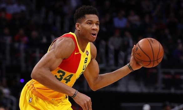 NBA: Οι Μπακς προτρέπουν… στα ελληνικά να ψηφιστεί ο Γιάννης! (photo & video)