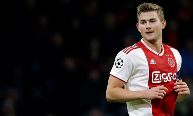 Μπαρτσελόνα: Παίρνει Ντε Γιονγκ