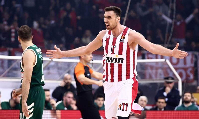 Μιλουτίνοφ: «Δώσαμε τα πάντα στο παρκέ»