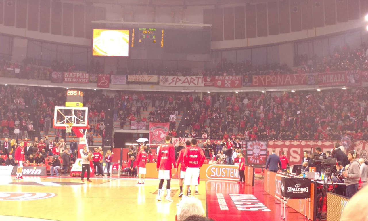 Ολυμπιακός – Παναθηναϊκός ΟΠΑΠ: Η «ερυθρόλευκη» είσοδος (video)