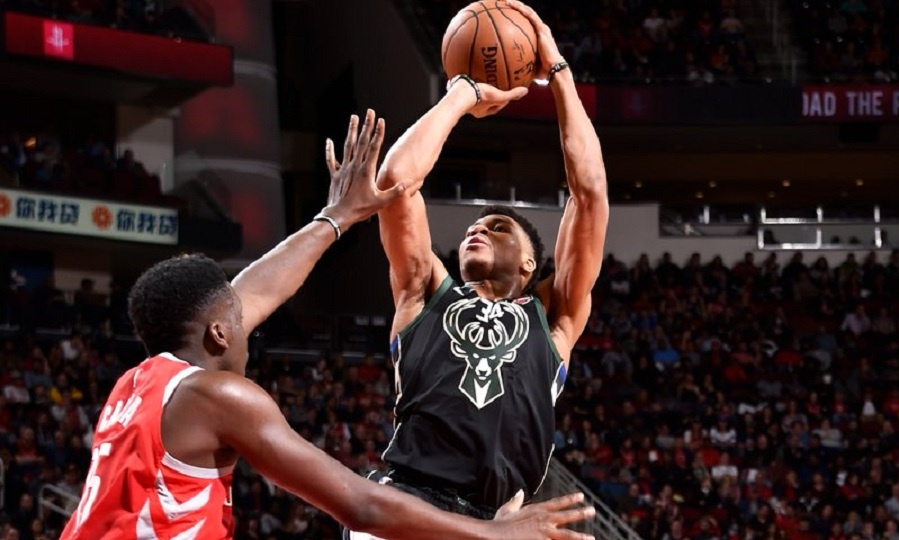 NBA: Γιάννης λαμπρός οδηγεί τους Μπακς! (vid)