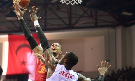 Το... πάλεψε ο Όγκαστ αλλά ηττήθηκε η Γαλατάσαραϊ